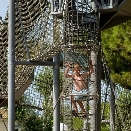 Mobil 5 Pers Avec Terrasse A - Api-1-52-1655 * 阿格德